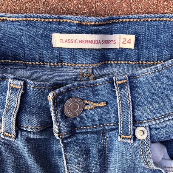 Levi Strauss - $8.00! - Picture 6 of 8